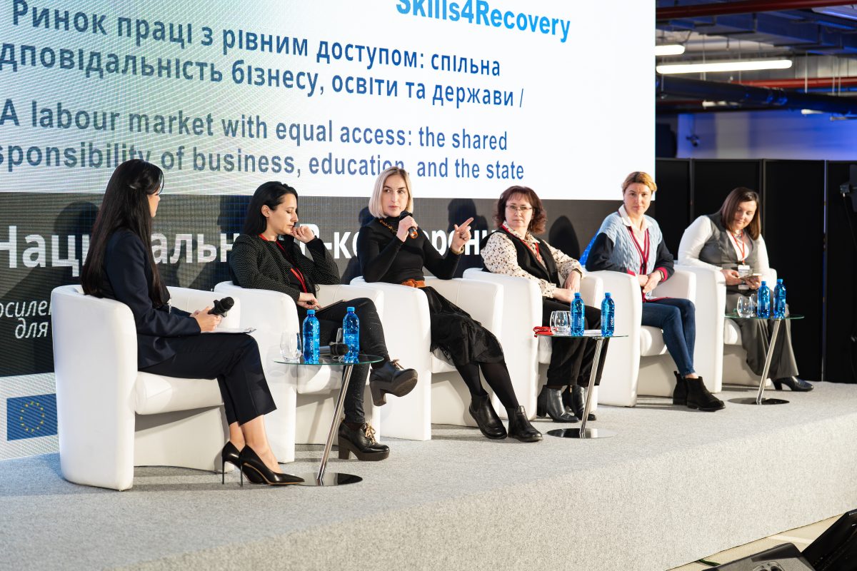 1764113263676_HR boost 25.11.25-0434